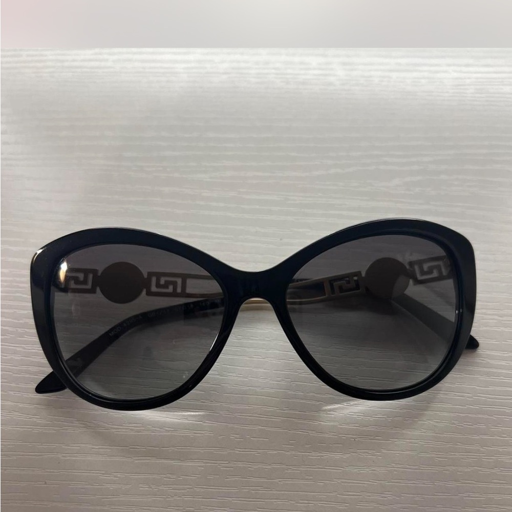 VERSACE Sunglasses.